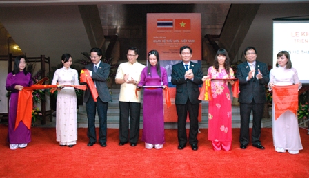 Vietnam -Thailand relations featured in photo display